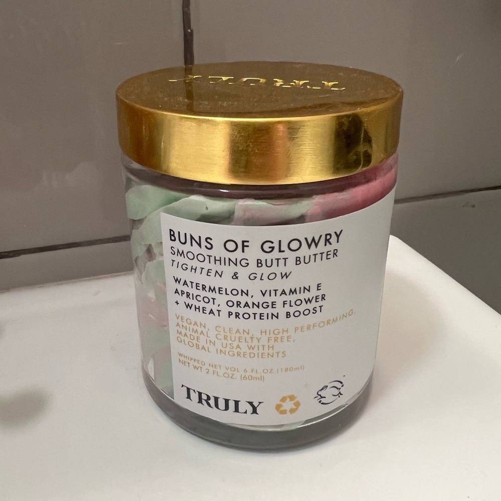 Buns Of Glowry